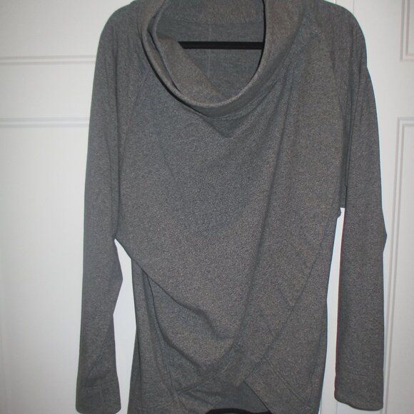 LULULEMON Cocoon Wrap Jacket - Heathered Grey - Size 6 (FITS LARGE) EUC - Picture 2 of 6